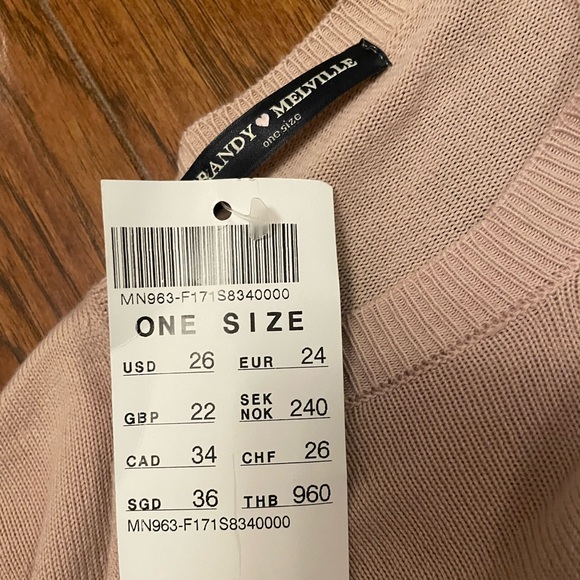 Brandy Melville Bundle - Picture 5 of 6